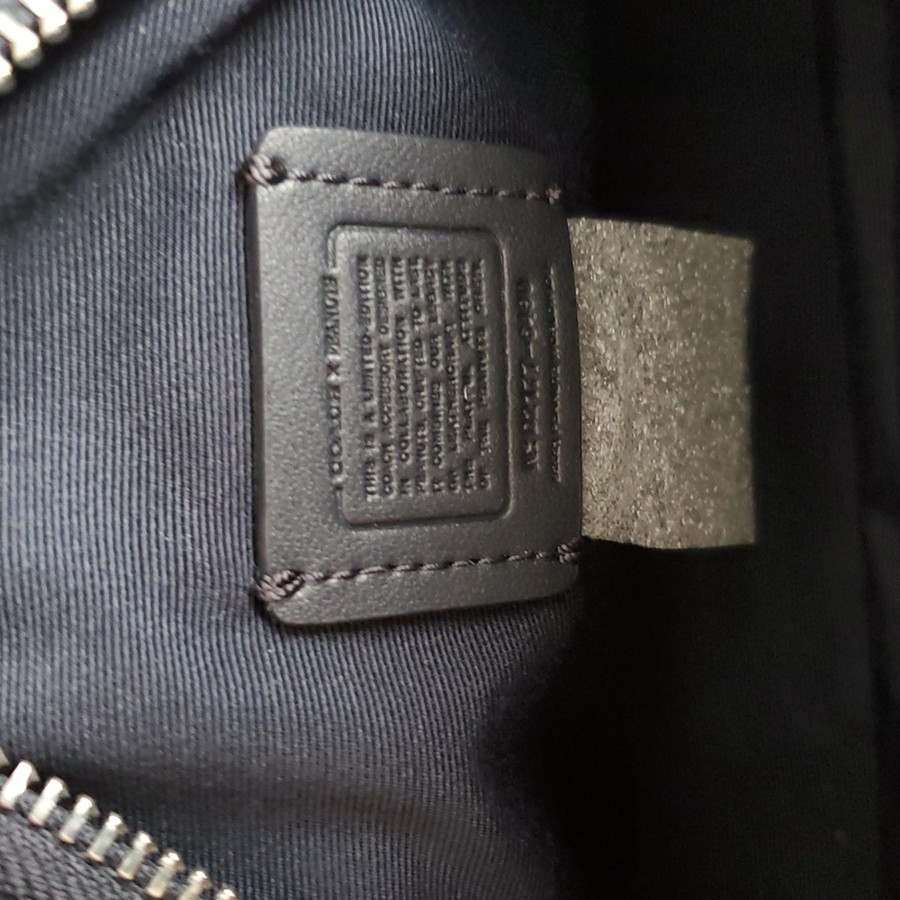 NWT 2021 Coach x Peanuts Mini Bag & Strap - Picture 3 of 12